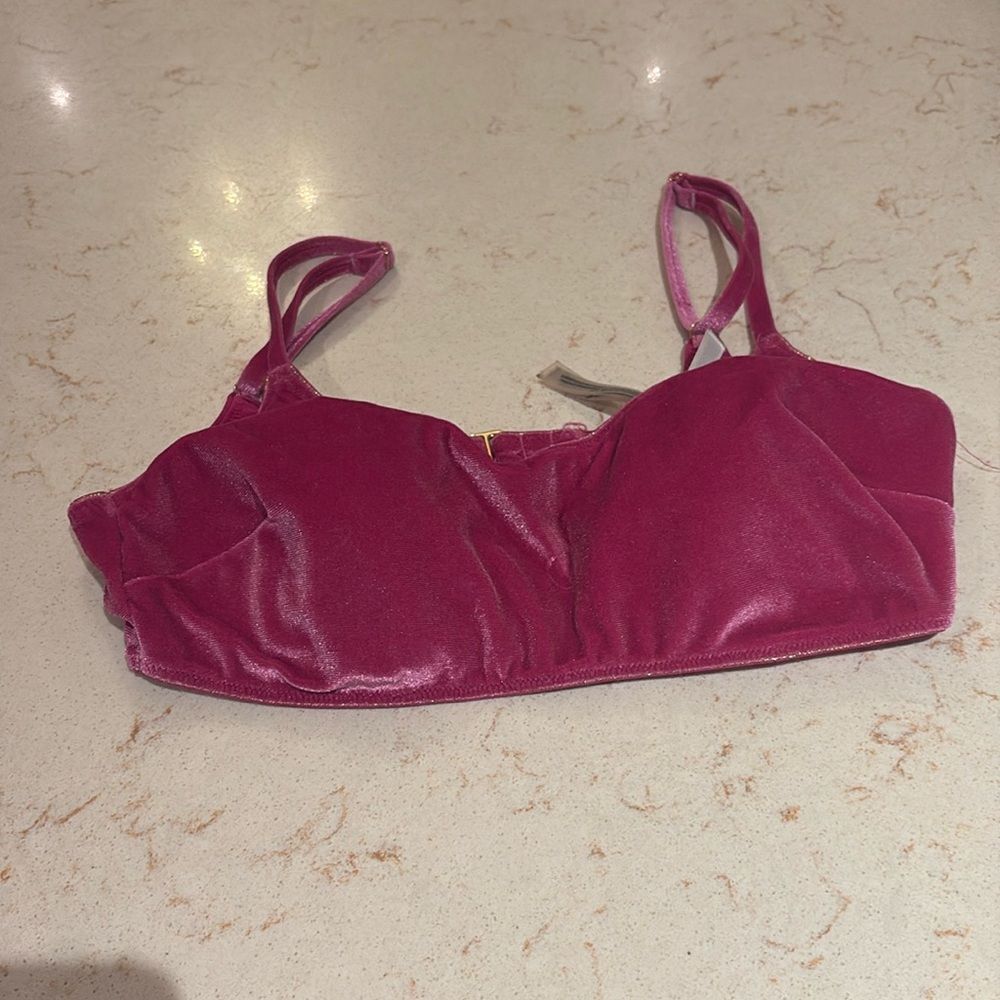 Victoria’s Secret velvet scoop neck swim top SZ large